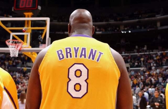 科比的历代球衣号码图片〖科比在湖人队穿几号球衣 〗